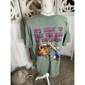 Vintage Wrangler Bull By The Horns Short Sleeve T-Shirt Size Large Made USA